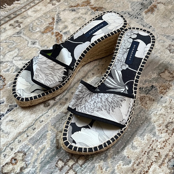 Burberry Shoes - Burberry Tropical Black and Gray Espadrille Sandals